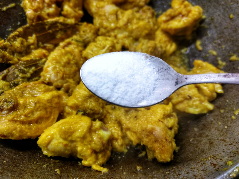 thick gravy chicken curry recipe step 11