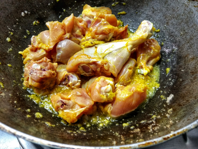 thick gravy chicken curry recipe step 9