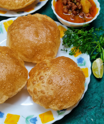 Hotel style Poori Recipe (Indian Puffed Bread)